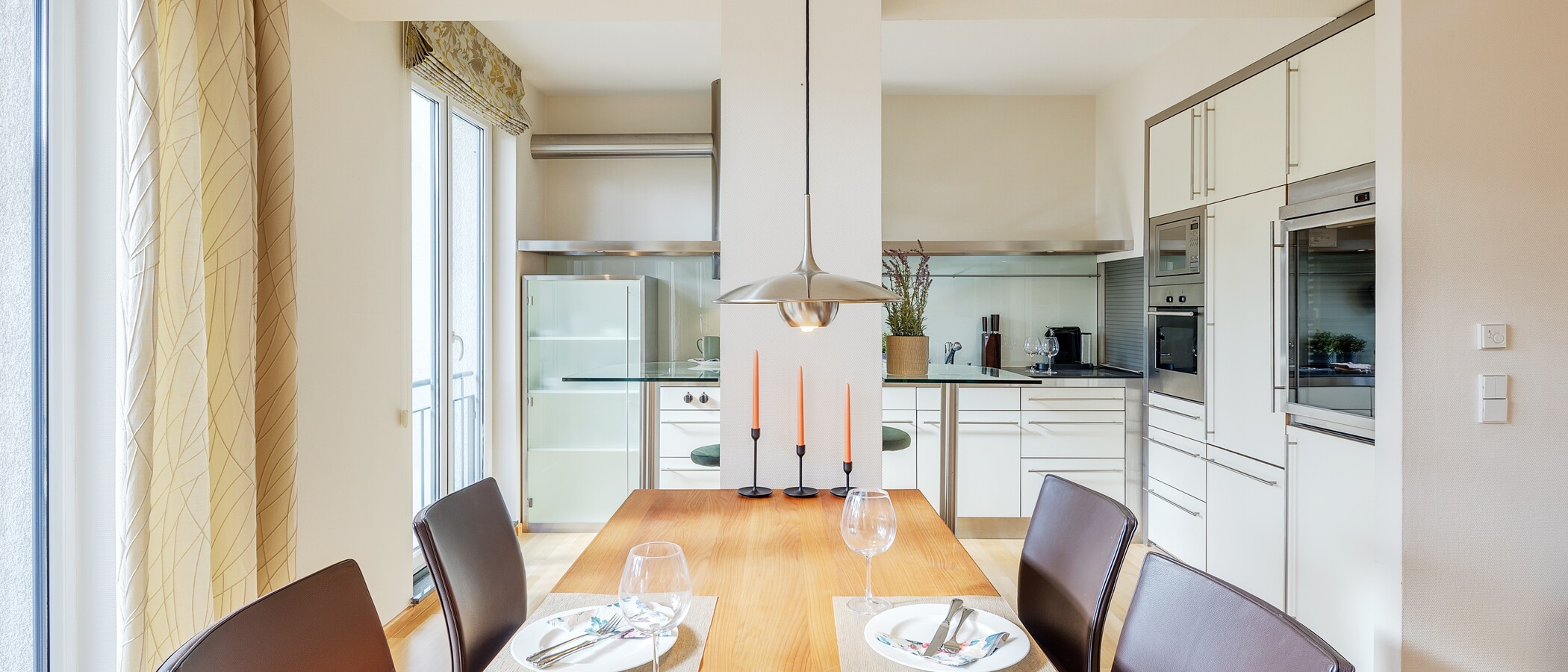 apartment München Altstadt 01 dining area 12650