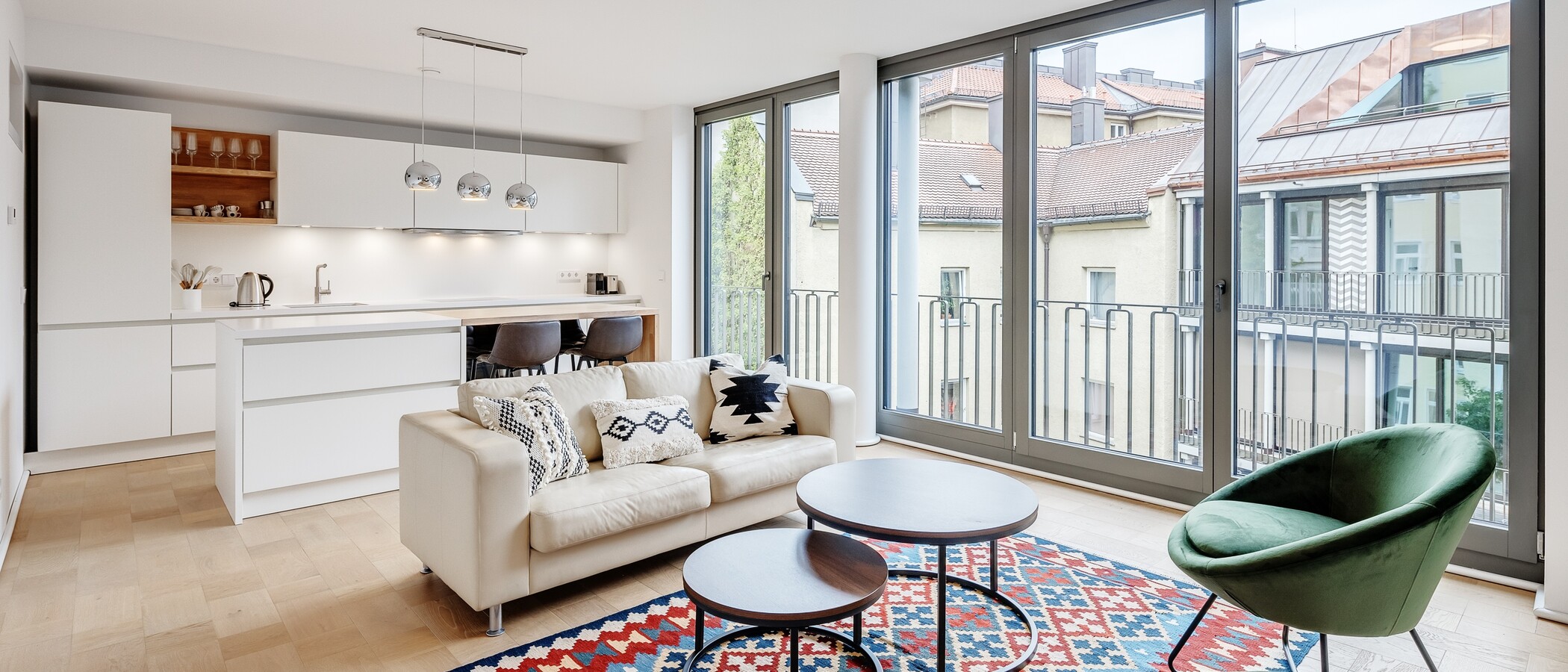 apartment München Gärtnerplatzviertel 01 living area 12664