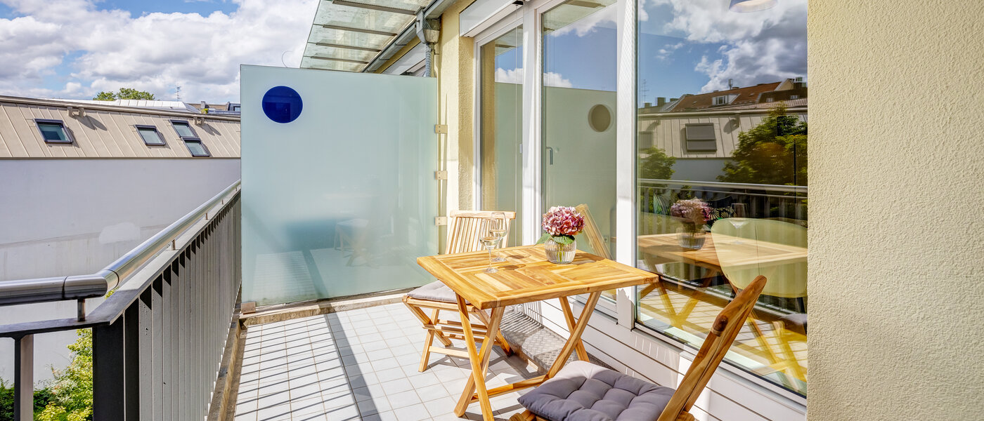 apartment München Glockenbachviertel 01 balcony 12668