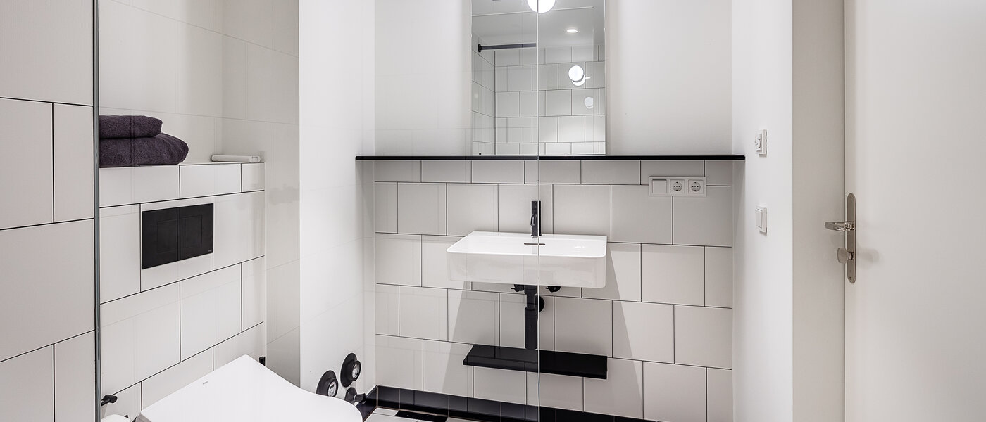 apartment München Herzogpark 04 bathroom 12678