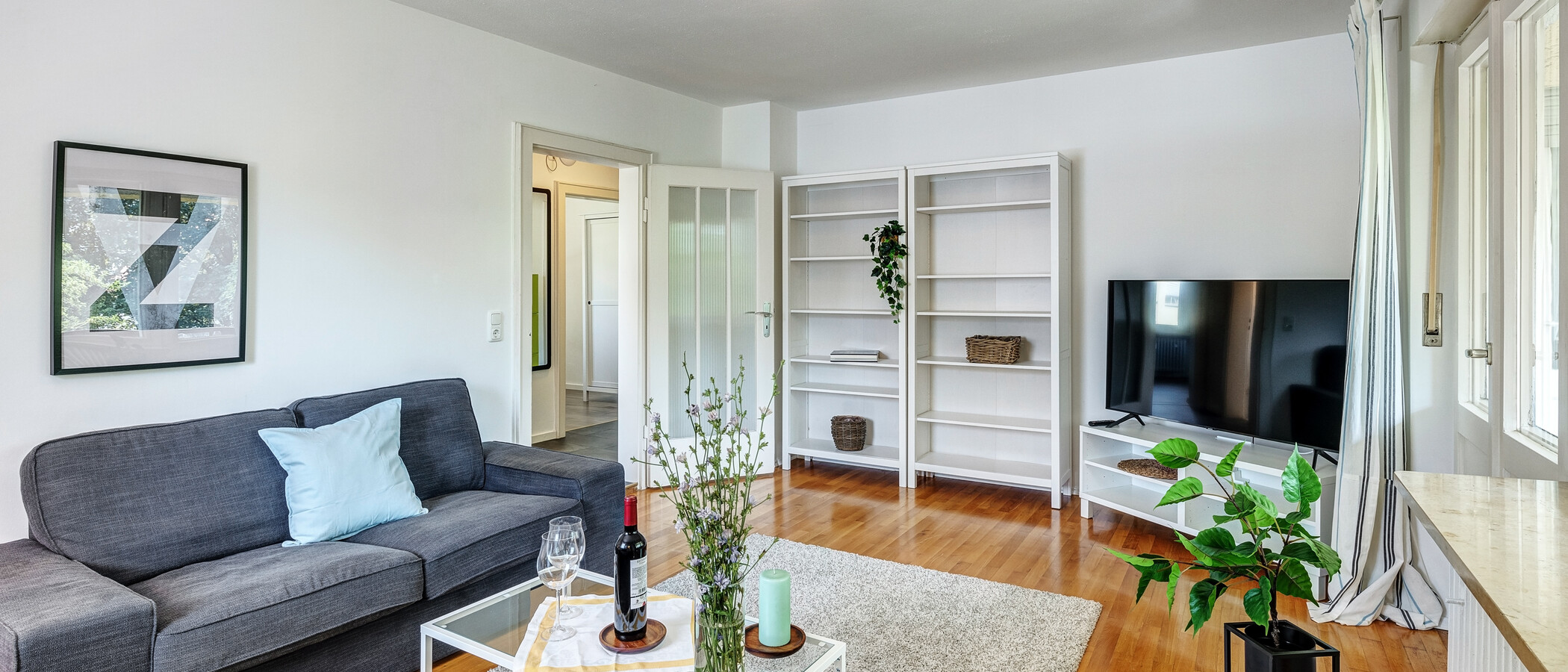 apartment Planegg 02 living room 12686