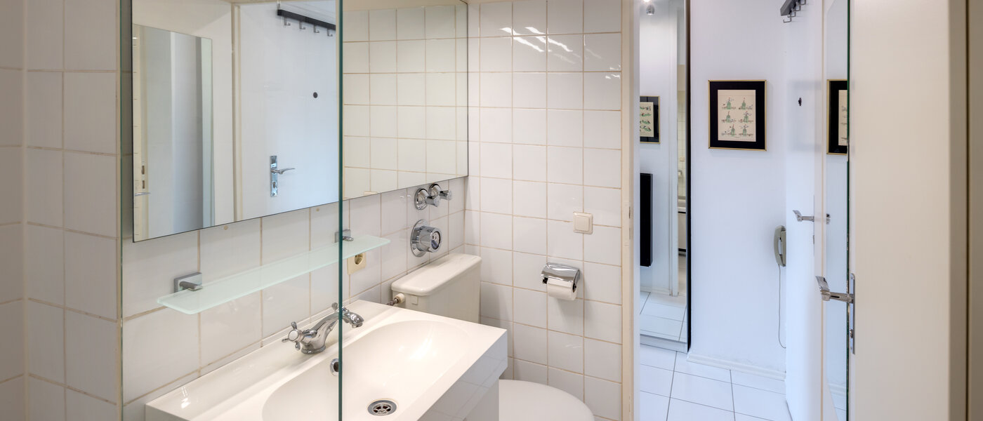 attic apartment Kreuth Weissach 02 bathroom 12696