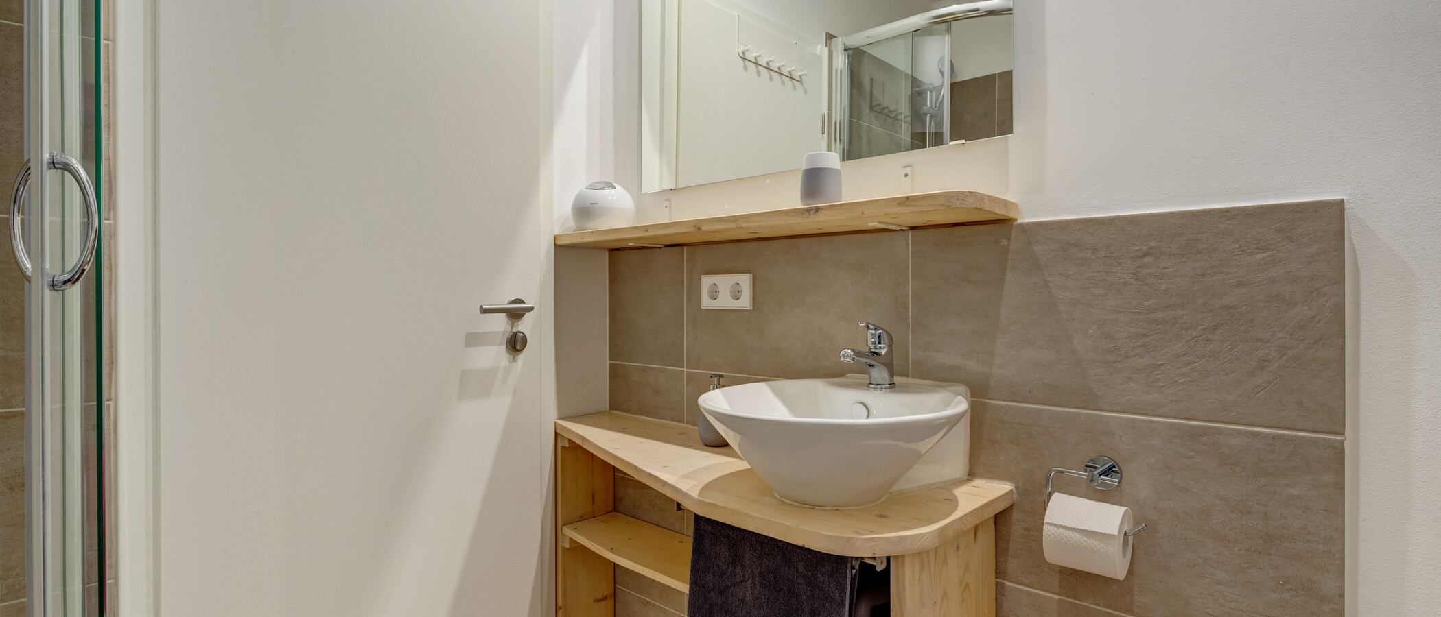 apartment with garden 	 München Forstenried 02 bathroom 12709