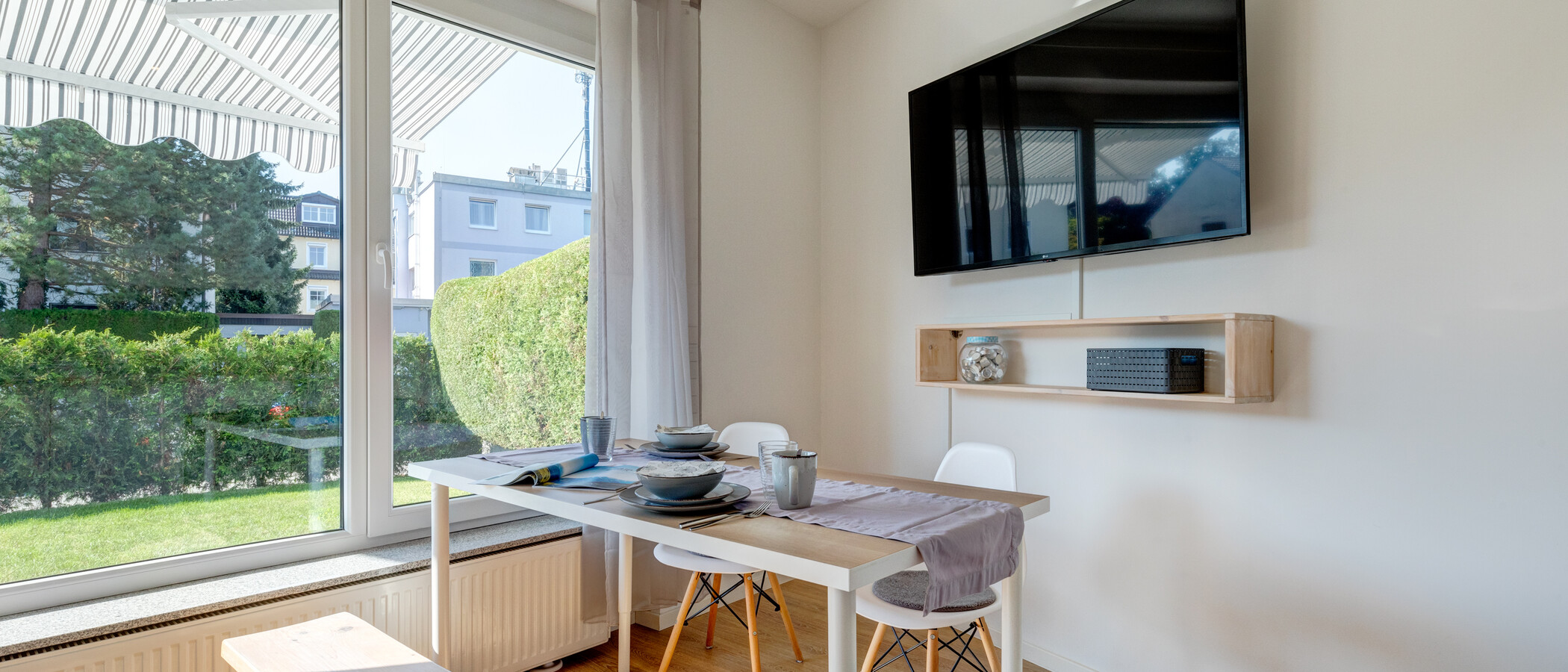 apartment with garden 	 München Forstenried 02 living area 12709