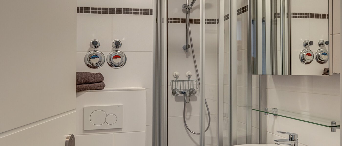 apartment München Ramersdorf 01 bathroom 12722