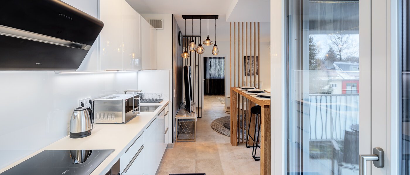 apartment München Arabellapark 03 kitchen 12725