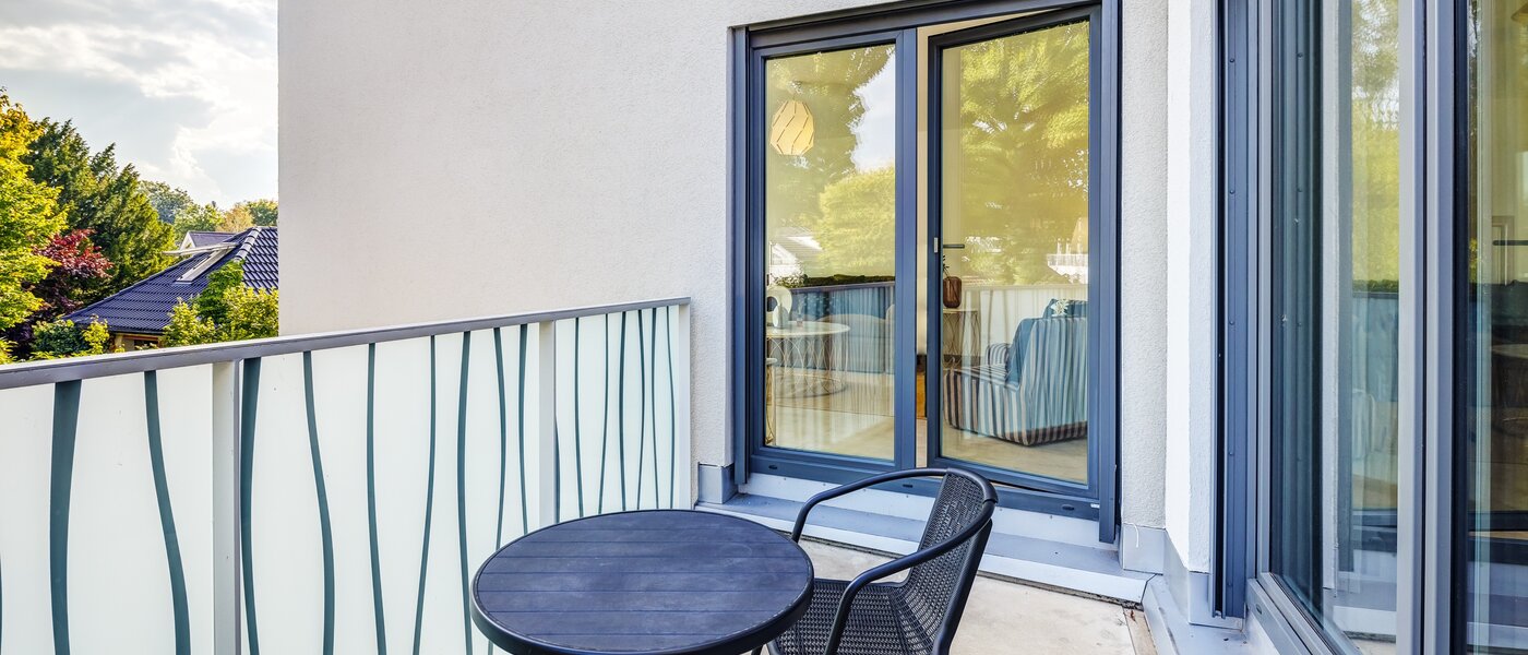 apartment München Arabellapark 03 balcony 12726