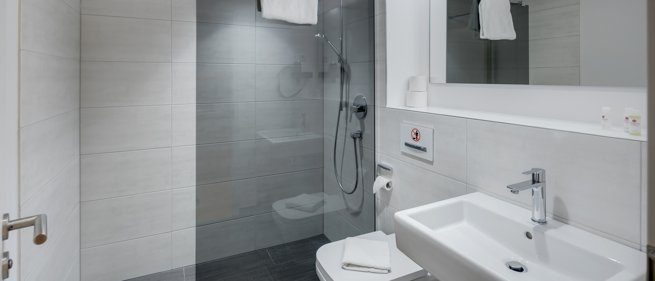 studio Miesbach 01 bathroom 12742