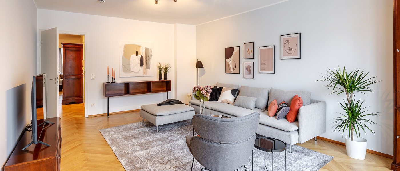 apartment München Maxvorstadt - Westen 04 living area 12753