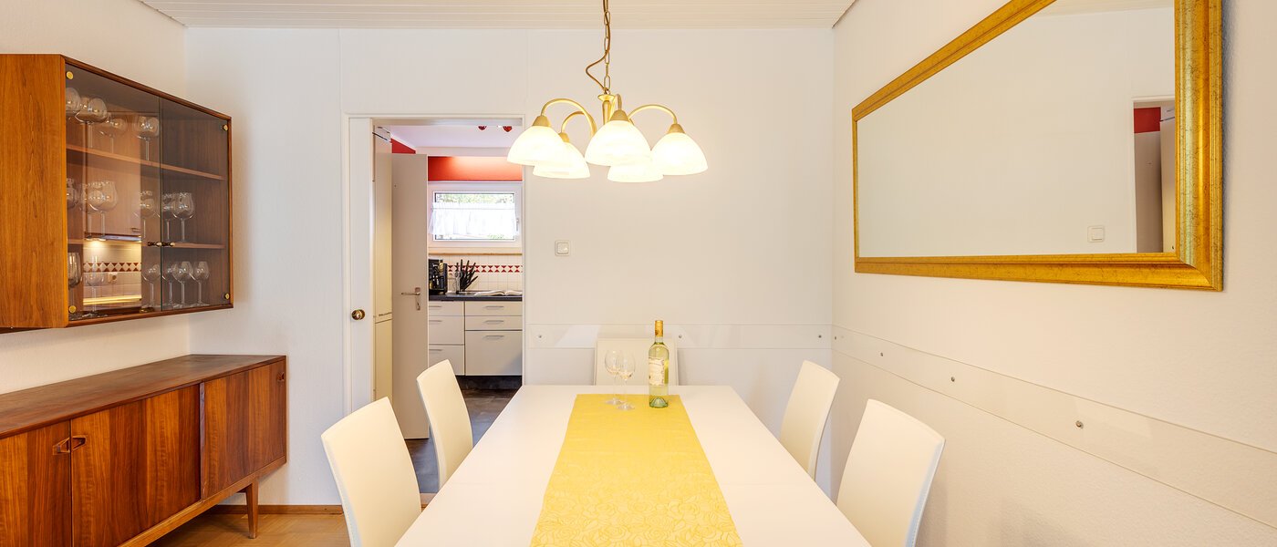 house München Lerchenau 02 dining room 12756