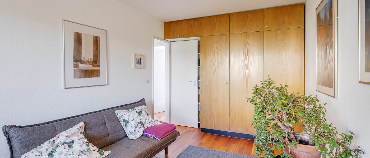 apartment München Johanneskirchen 02 Workspace/Guestroom 12763