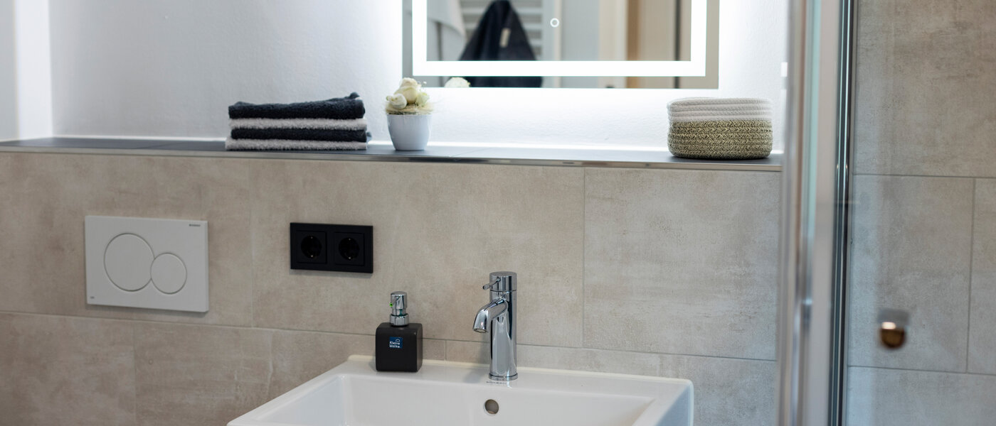 apartment Ottobrunn 02 bathroom 12770