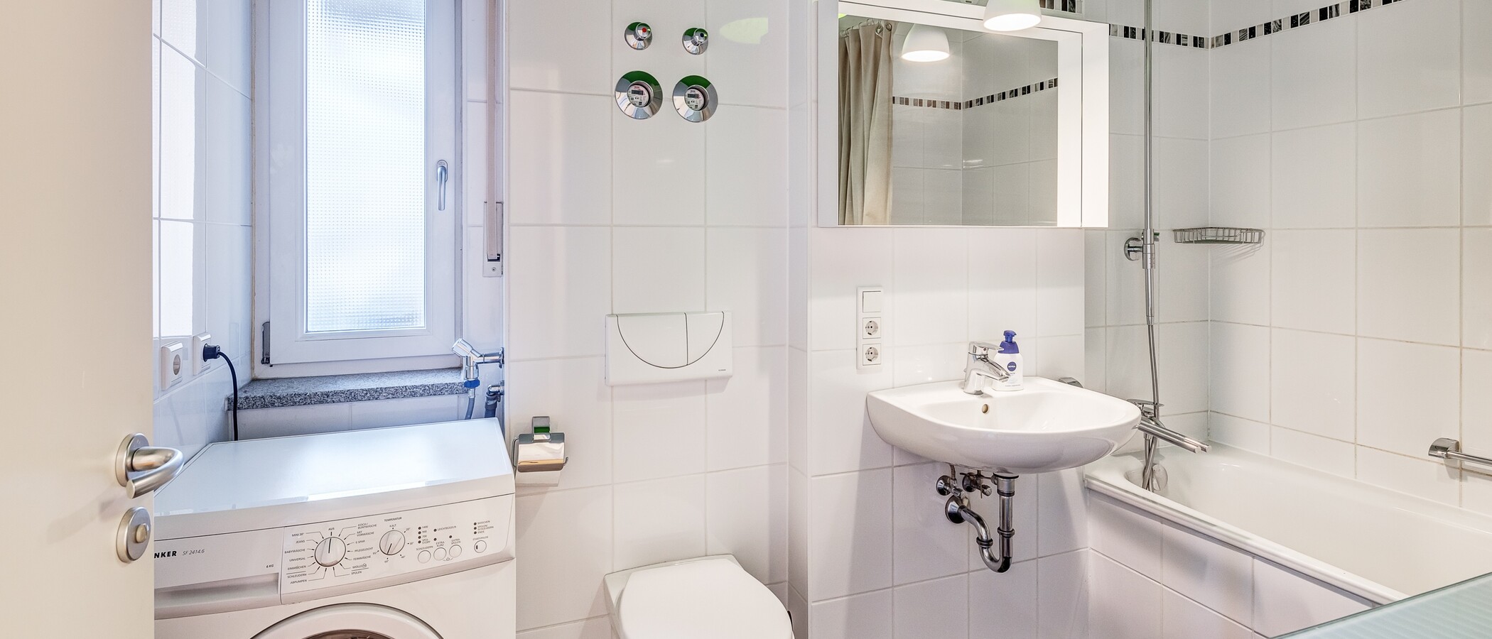 apartment München Fürstenried 01 bathroom 12781