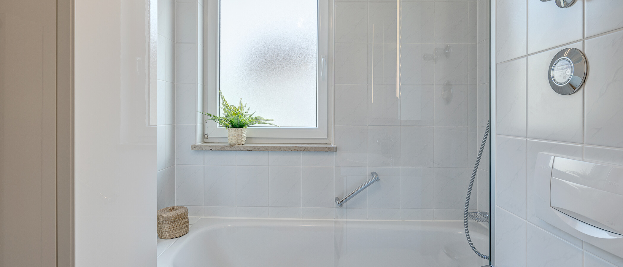 apartment München Moosach 02 bathroom 12800