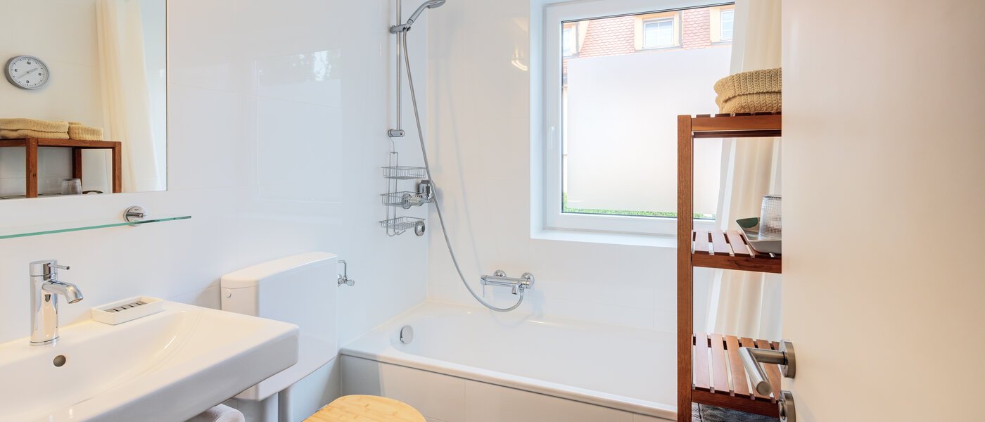 apartment München Laim 01 bathroom 12823