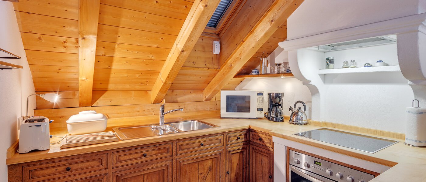 attic apartment Bad Heilbrunn 02 kitchen 12824