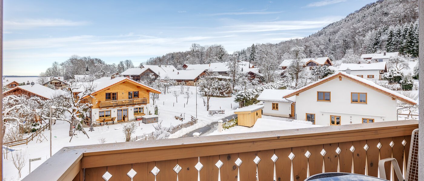 attic apartment Bad Heilbrunn 02 balcony 12824