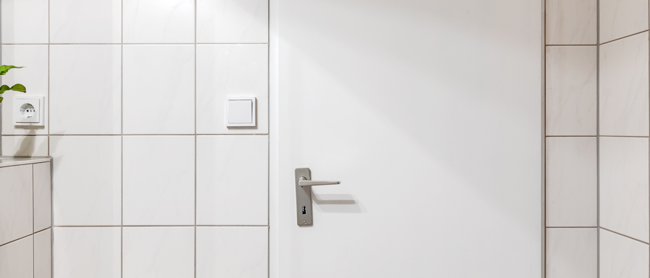 apartment München Neuhausen 02 bathroom 12838