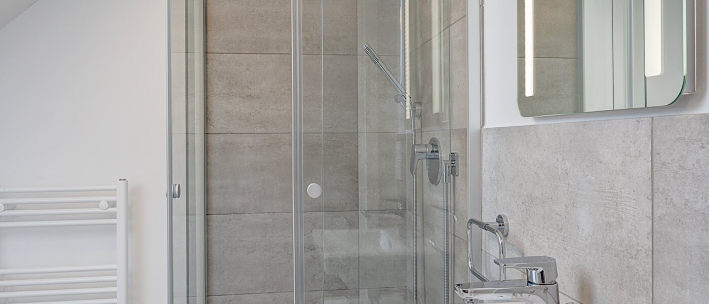 semi-detached house Gilching 01 2. bathroom 12856