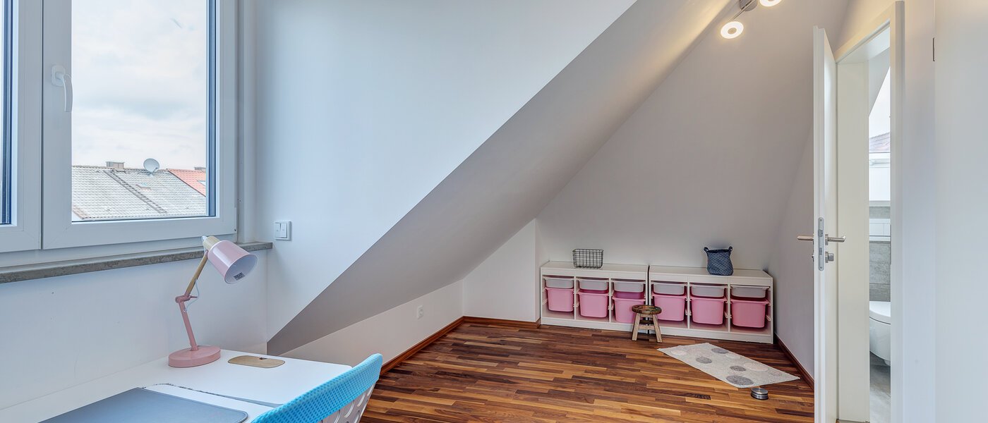 semi-detached house Gilching 02 guest room 12856