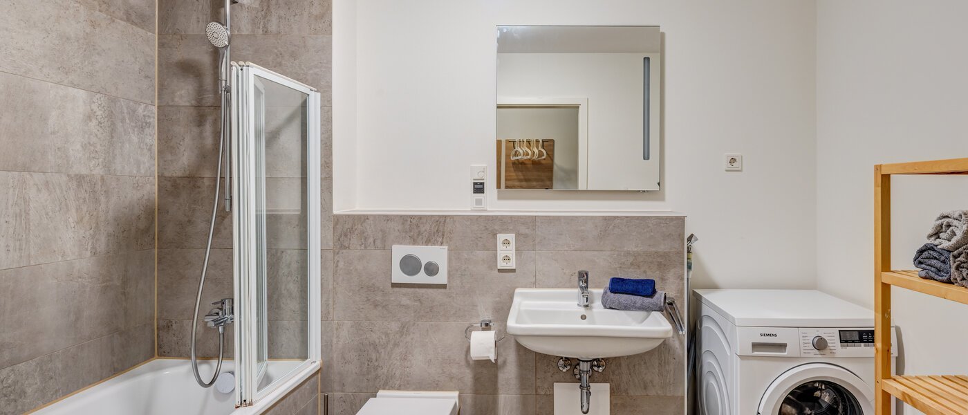apartment München Cosimapark 01 bathroom 12861