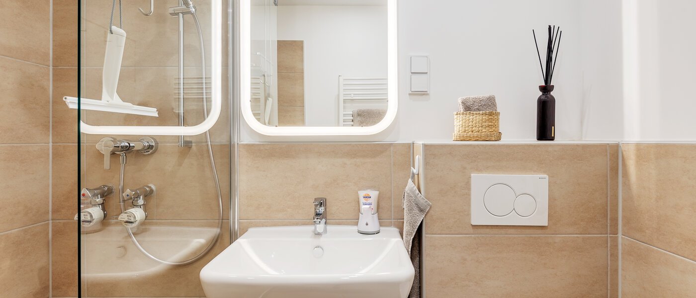 apartment München Olympiazentrum 03 bathroom 12868