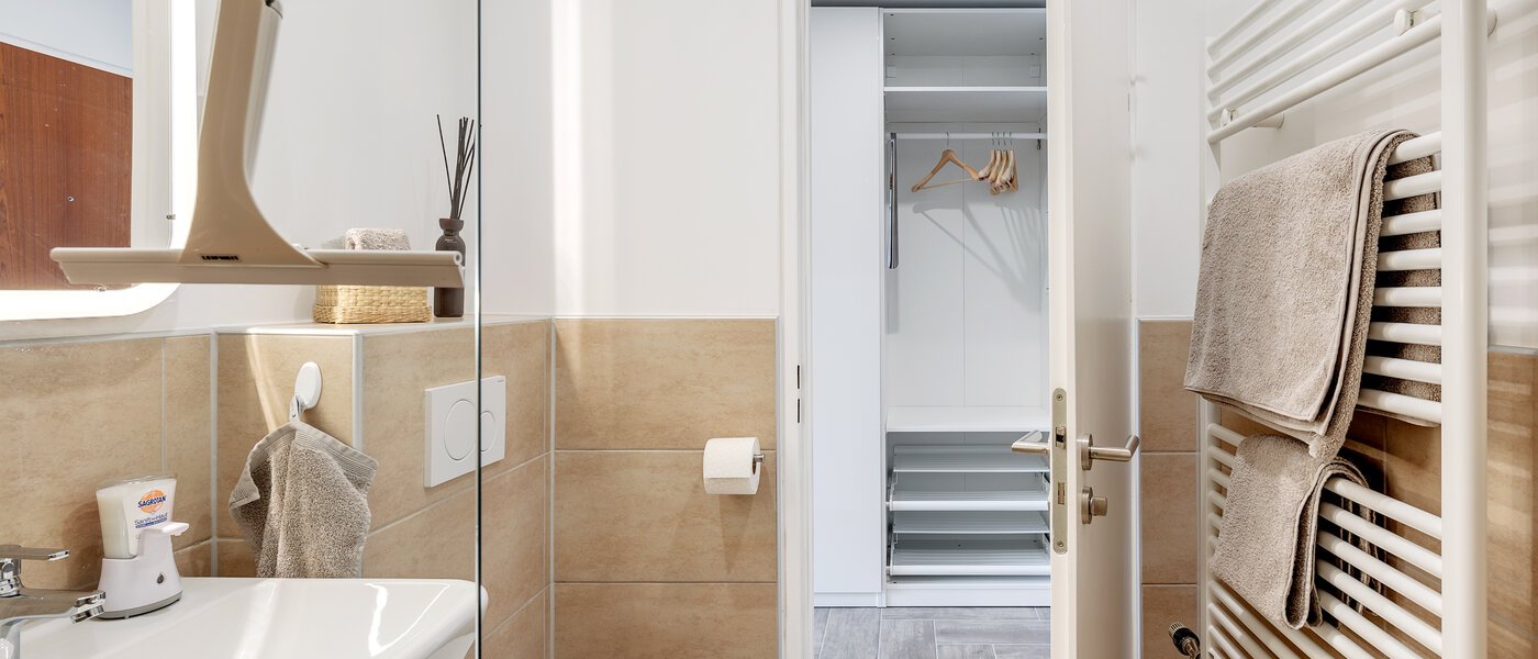 apartment München Olympiazentrum 04 bathroom 12868