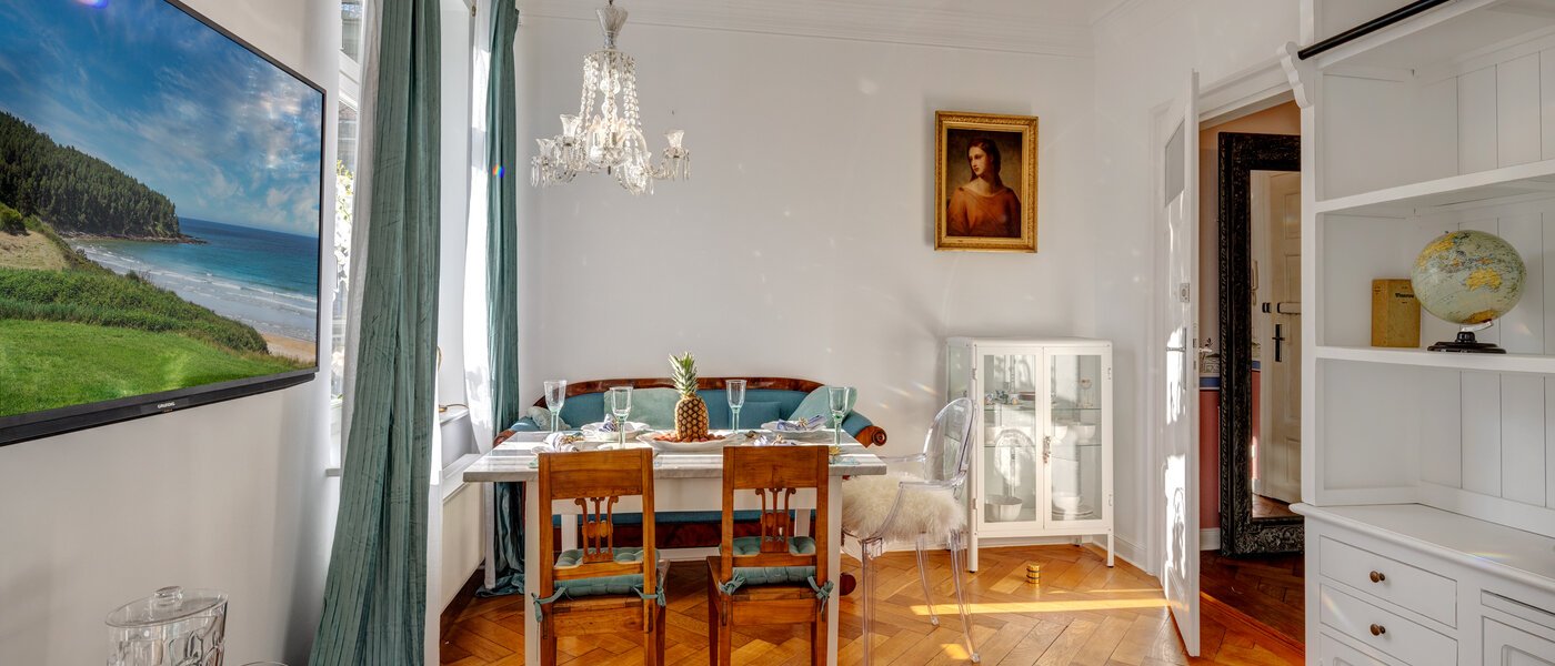 apartment München Schwabing-West 03 living area 12876