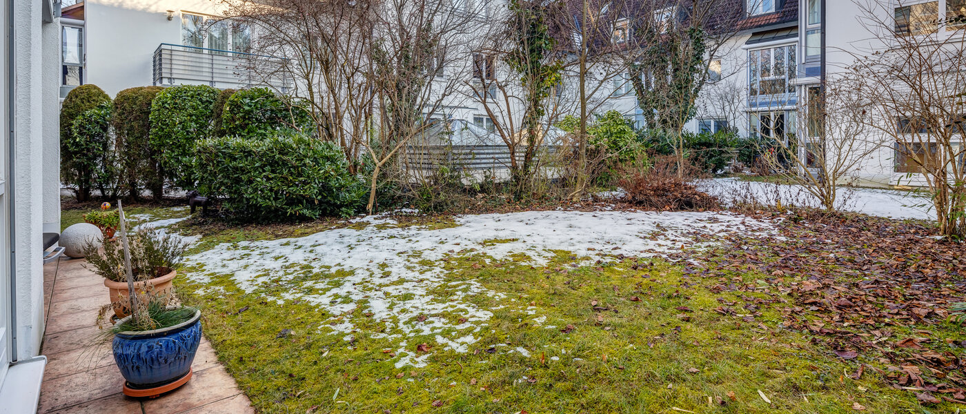 apartment with garden 	 München Solln 02 garden 12884