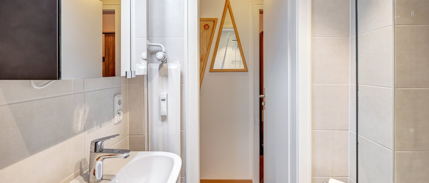 apartment München Maxvorstadt - Universitätsviertel 03 bathroom 12898