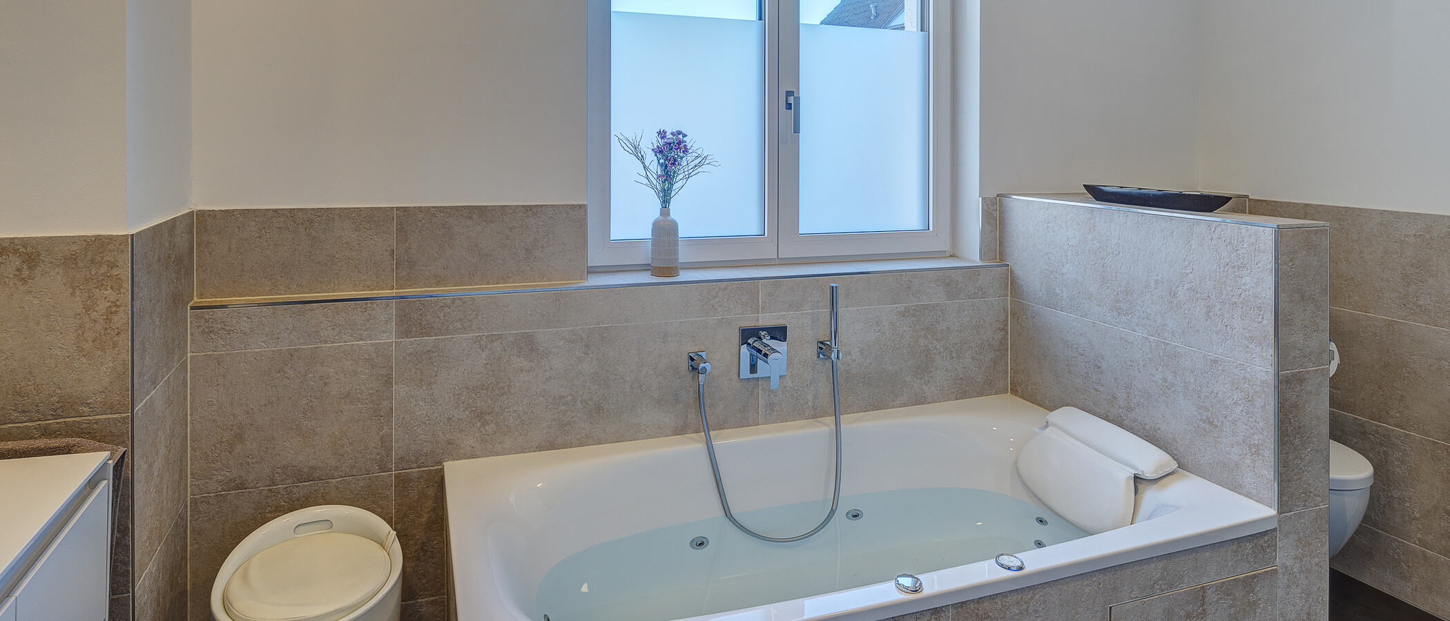 semi-detached house München Feldmoching 05 1. bathroom 12903