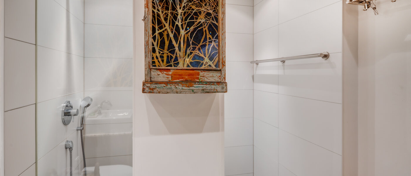 apartment München Bogenhausen 02 bathroom 12911