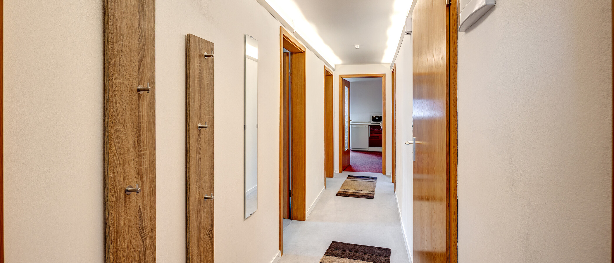 attic apartment Germering 02 hall 12917