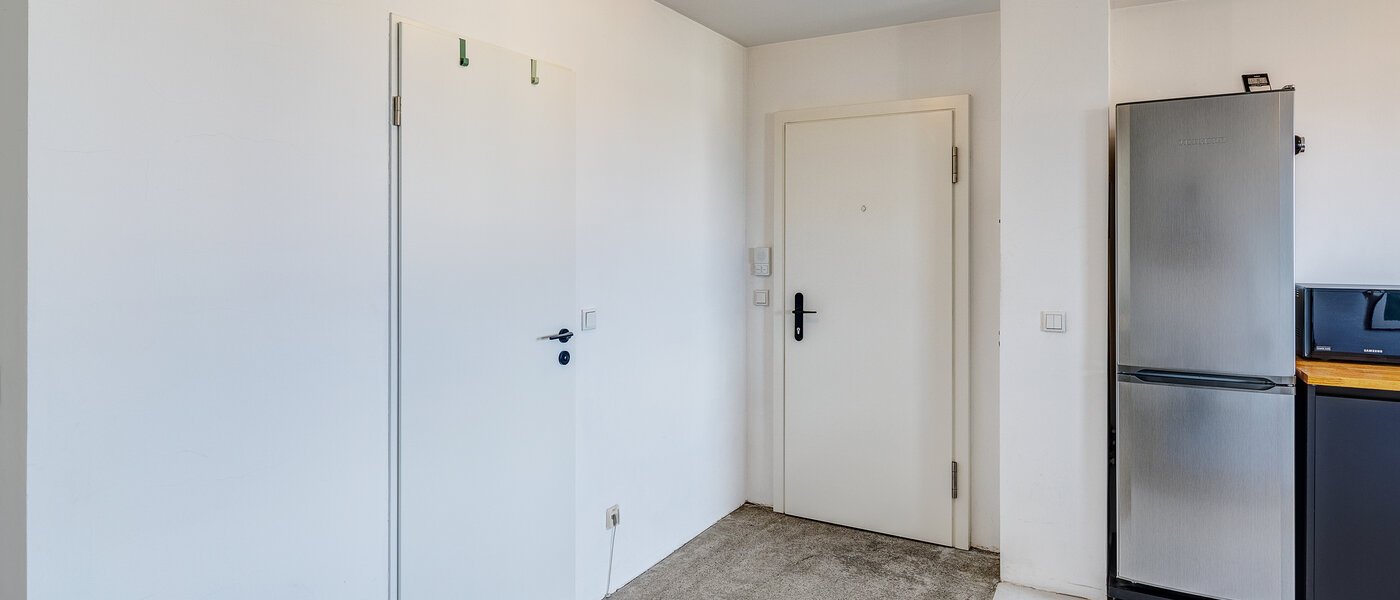 apartment München Moosach 01 hall 12918