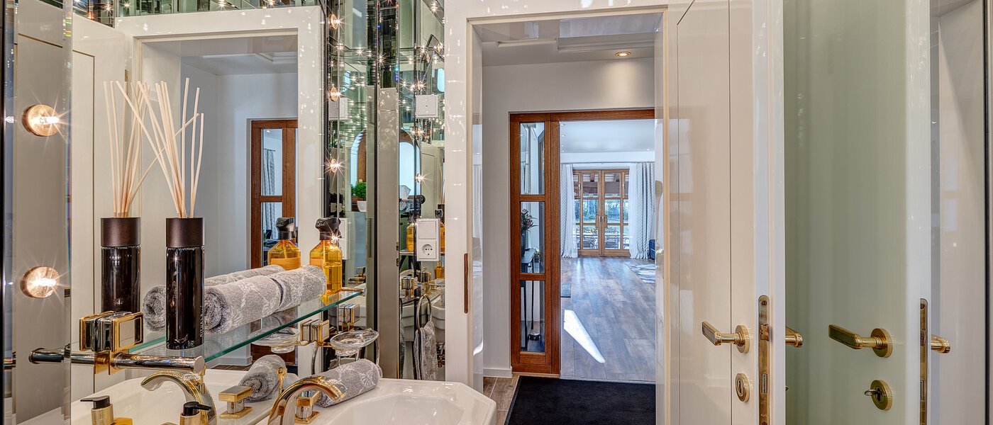 house Baldham 02 guest toilet 12920