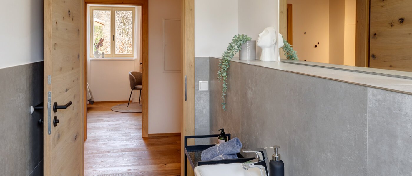 apartment Gmund am Tegernsee 03 guest toilet 12955