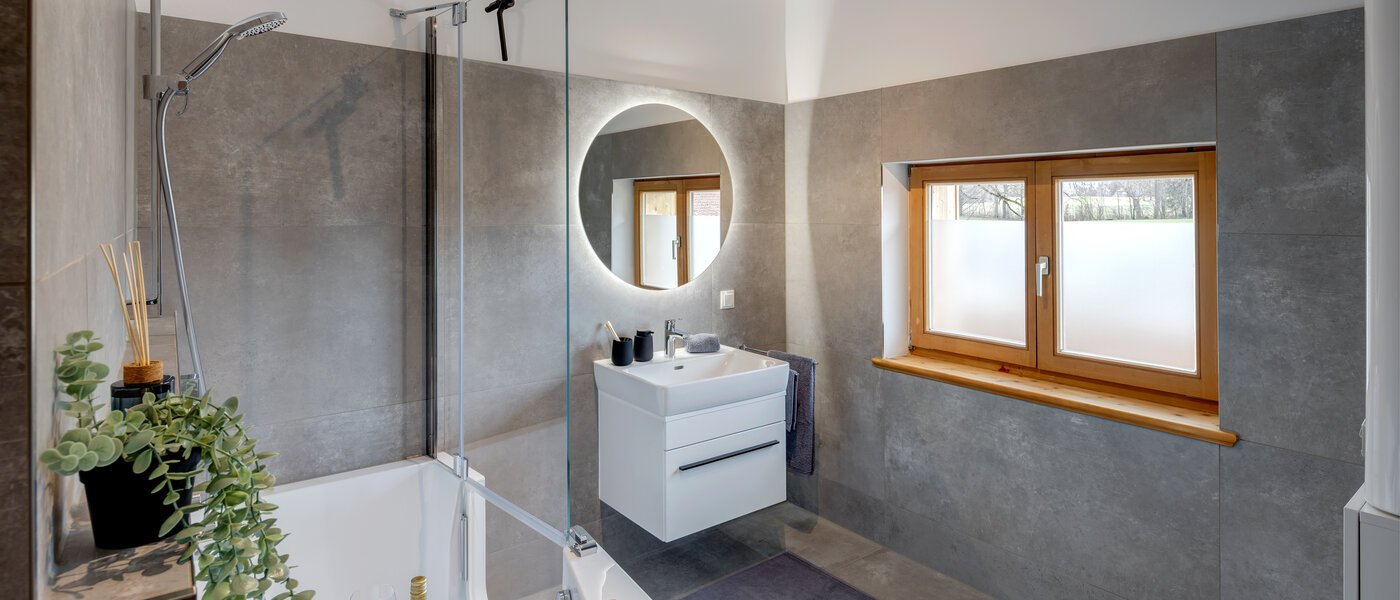 gallery apartment  Gmund am Tegernsee 01 bathroom 12967