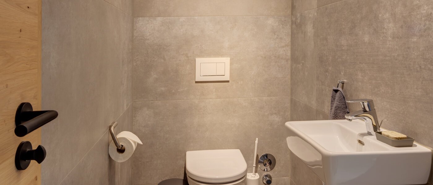 gallery apartment  Gmund am Tegernsee 06 bathroom 12967