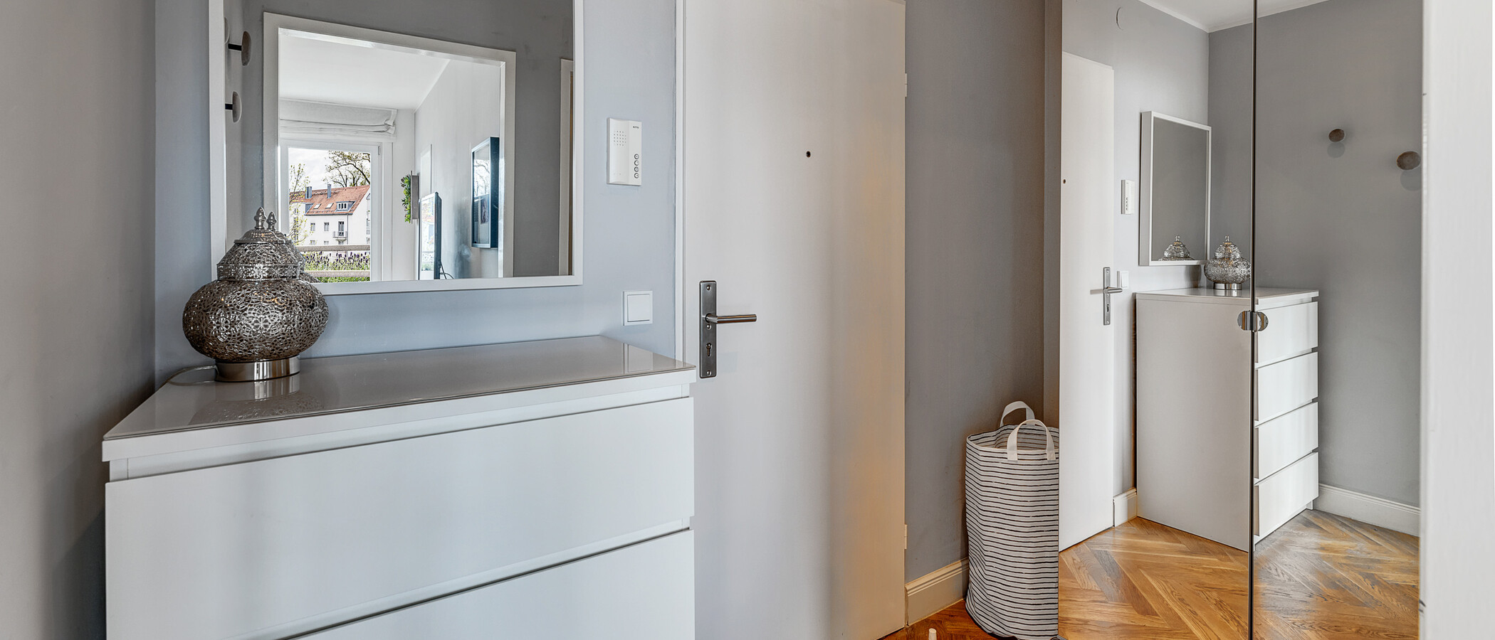 apartment Rosenheim 02 hall 12969