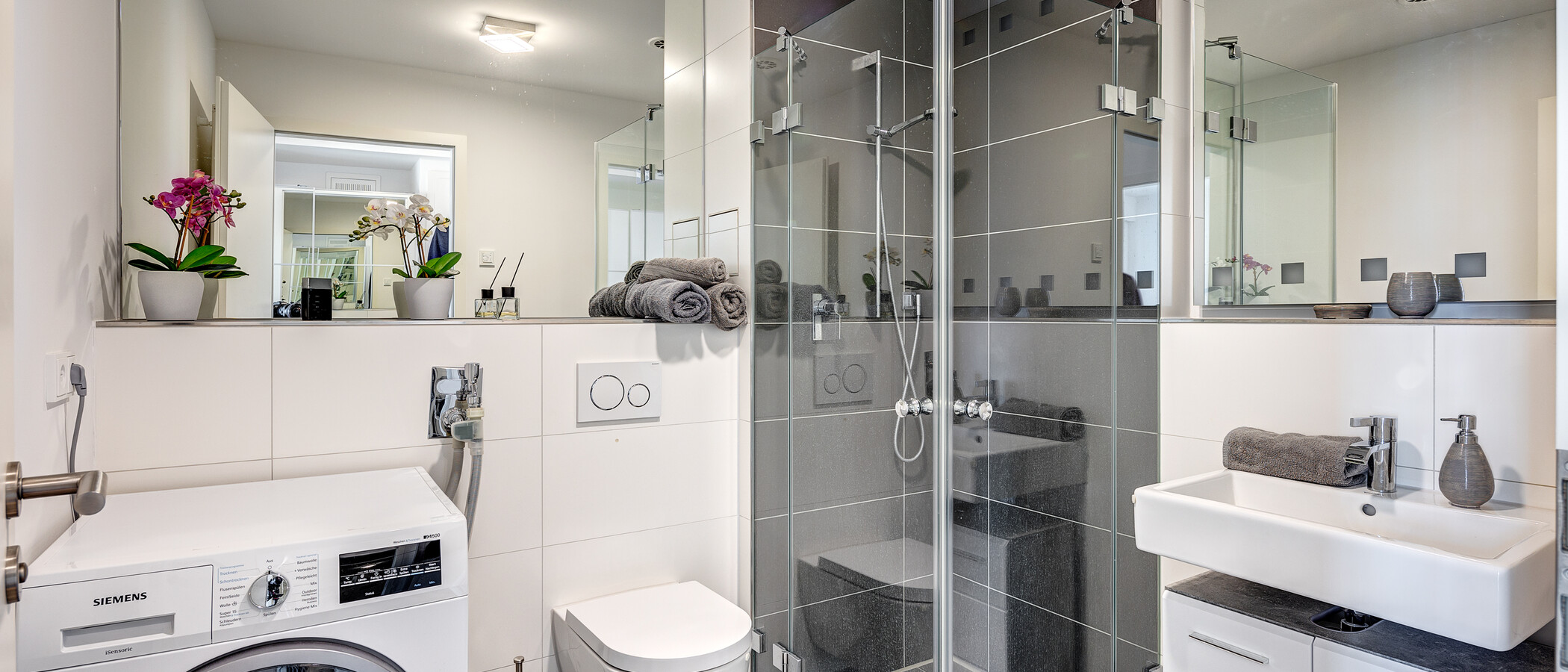 apartment München Bogenhausen 01 bathroom 12978