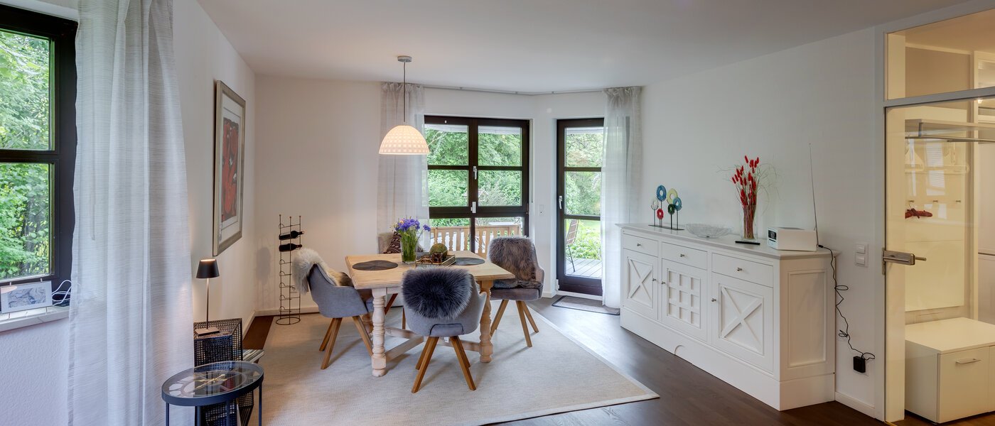 apartment München Solln 03 living area 12995