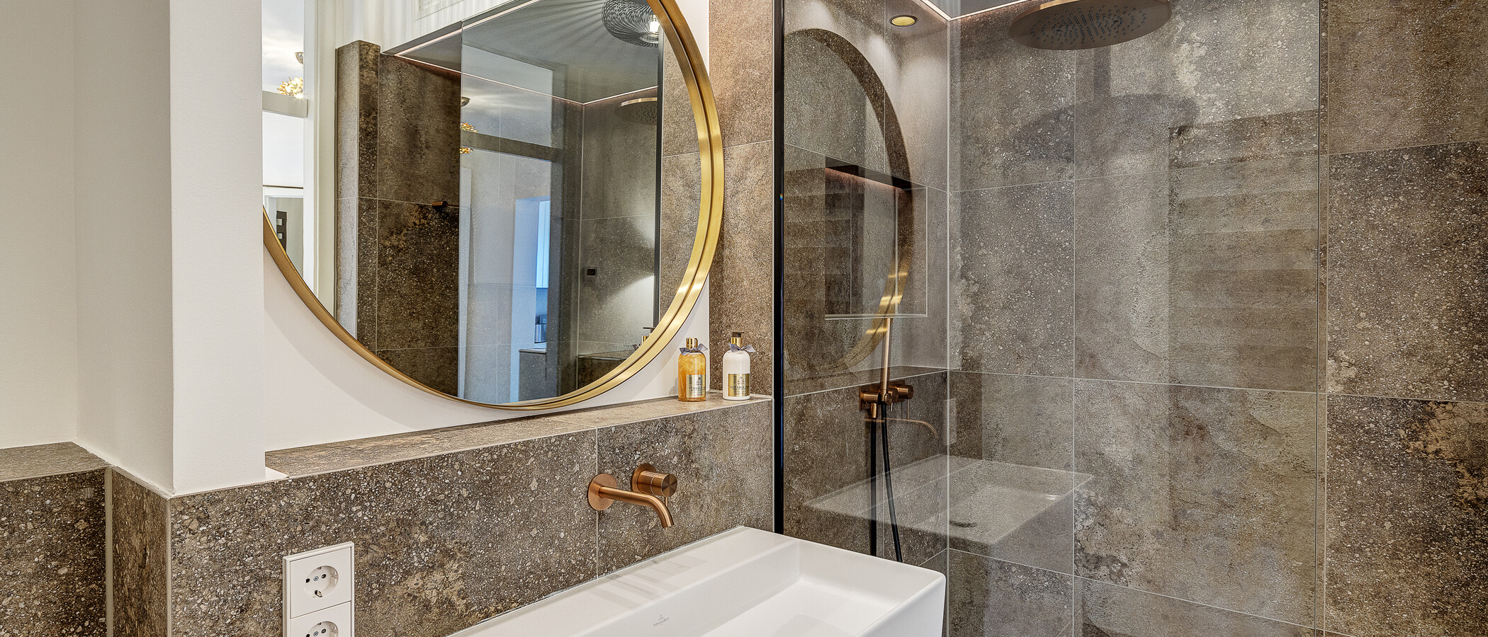 apartment München Au 01 bathroom 13003
