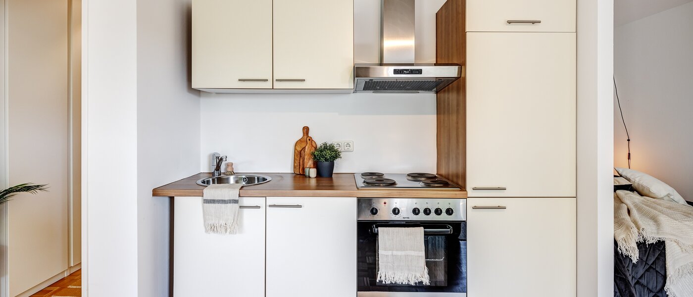 apartment München Parkstadt Schwabing 01 kitchen 13011