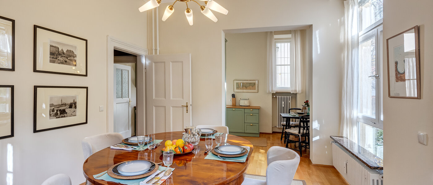 apartment München Herzogpark 03 dining room 13017