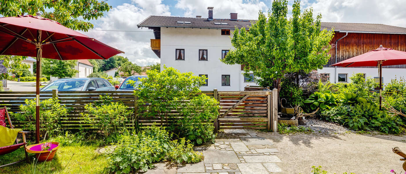 apartment Tuntenhausen 04 inner courtyard  13021