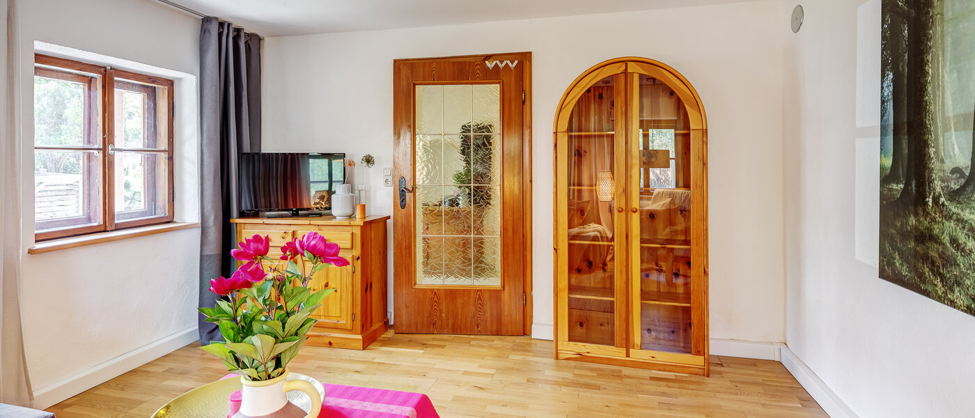 apartment Tuntenhausen 03 living room 13021