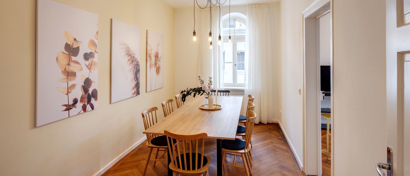 apartment München Isarvorstadt 02 dining room 13027