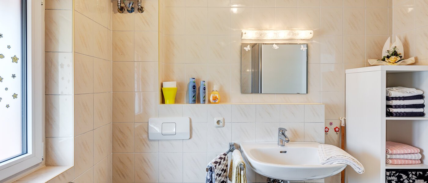 semi-detached house Maisach 04 bathroom 13032