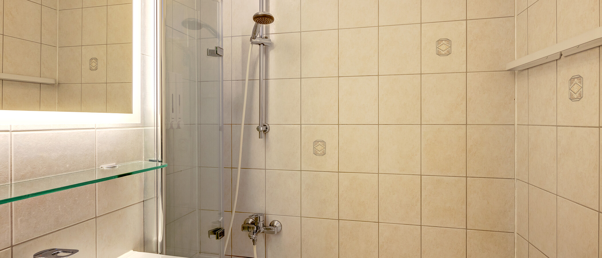 apartment München Fürstenried 02 bathroom 13033