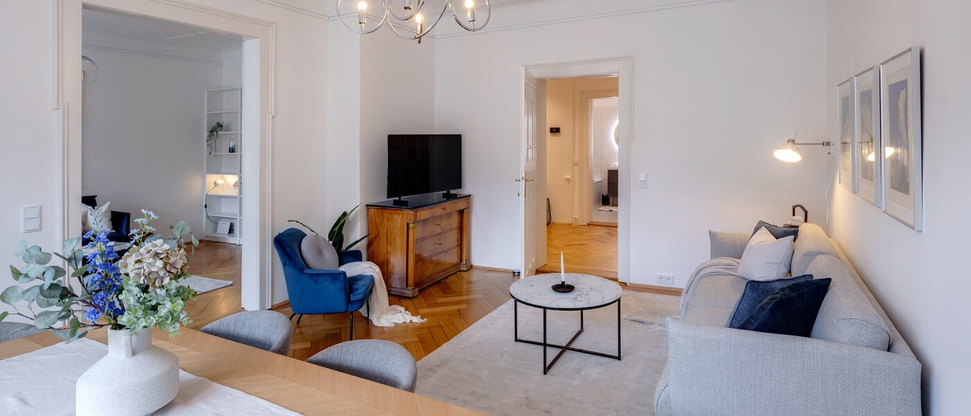 apartment München Lehel 03 living area 13035